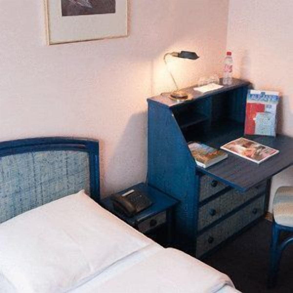 Hotel Crystal Лозанна Екстер'єр фото