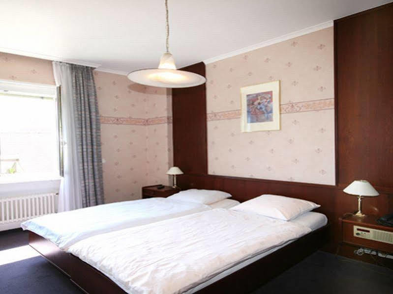 Hotel Crystal Лозанна Екстер'єр фото