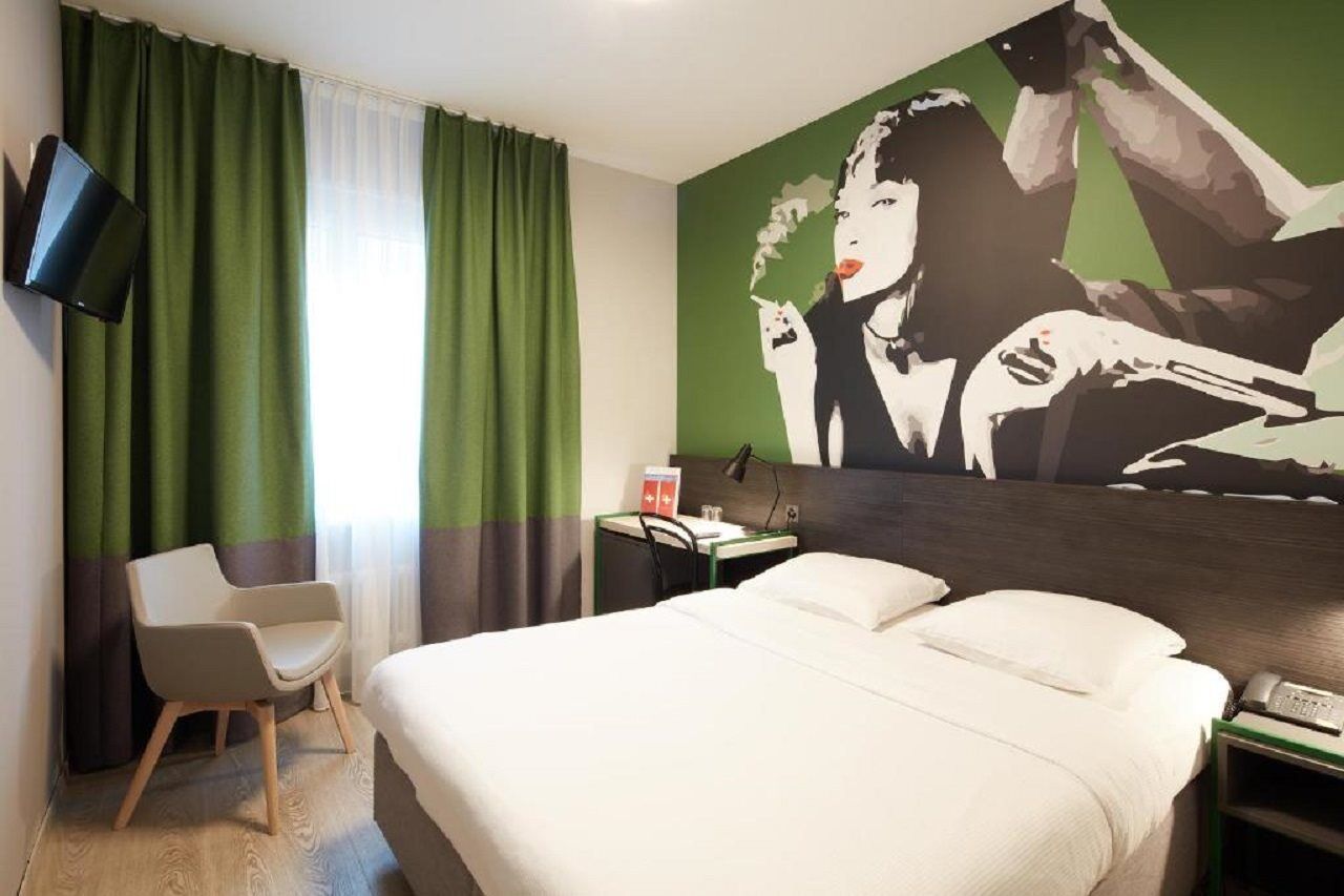 Hotel Crystal Лозанна Екстер'єр фото